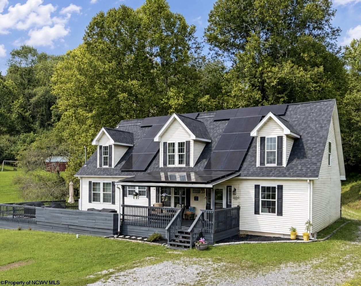 Property Photo:  445 Poplar Street  WV 26378 