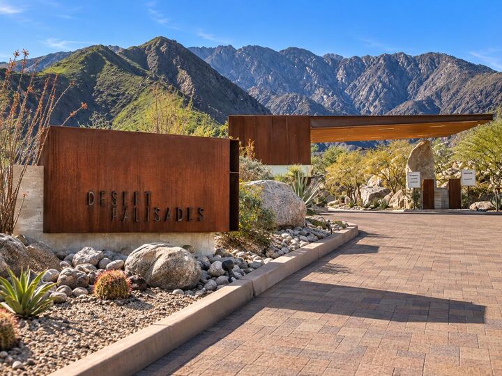 Property Photo:  2331 Rising Sun Court  CA 92262 