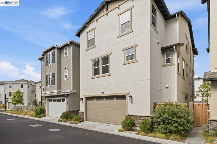 Property Photo:  9755 Pontoon Way  CA 94560 