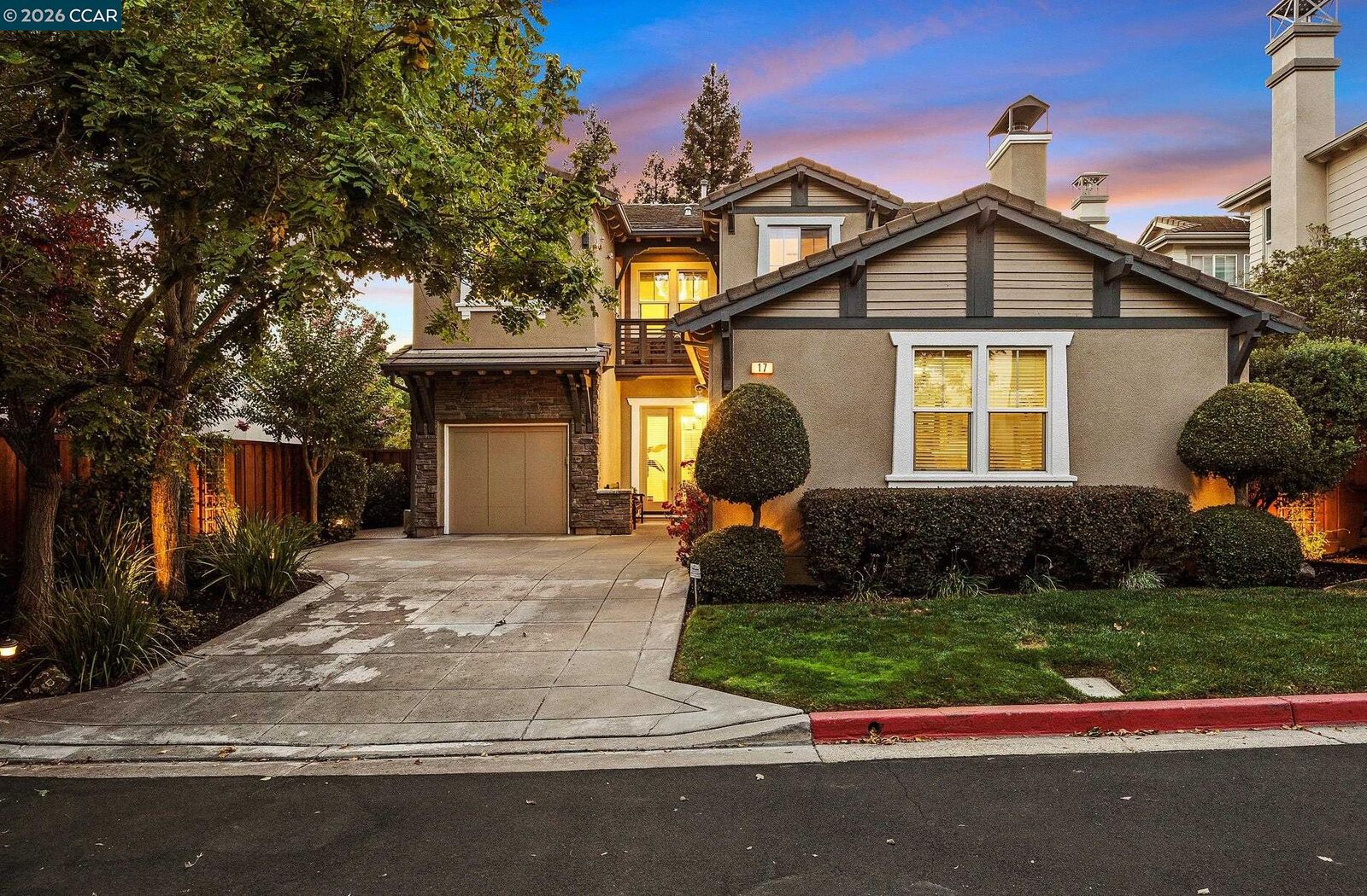Property Photo: 17 Pinewood Pl CA 94506