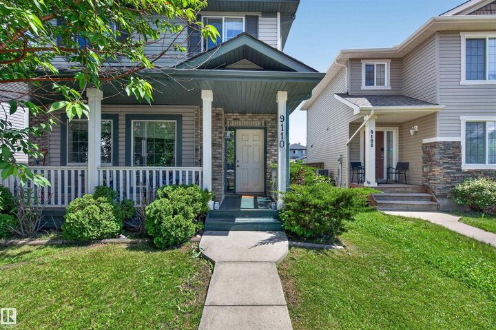 Property Photo:  9110 Scott Crescent NW  AB T6R 0E7 