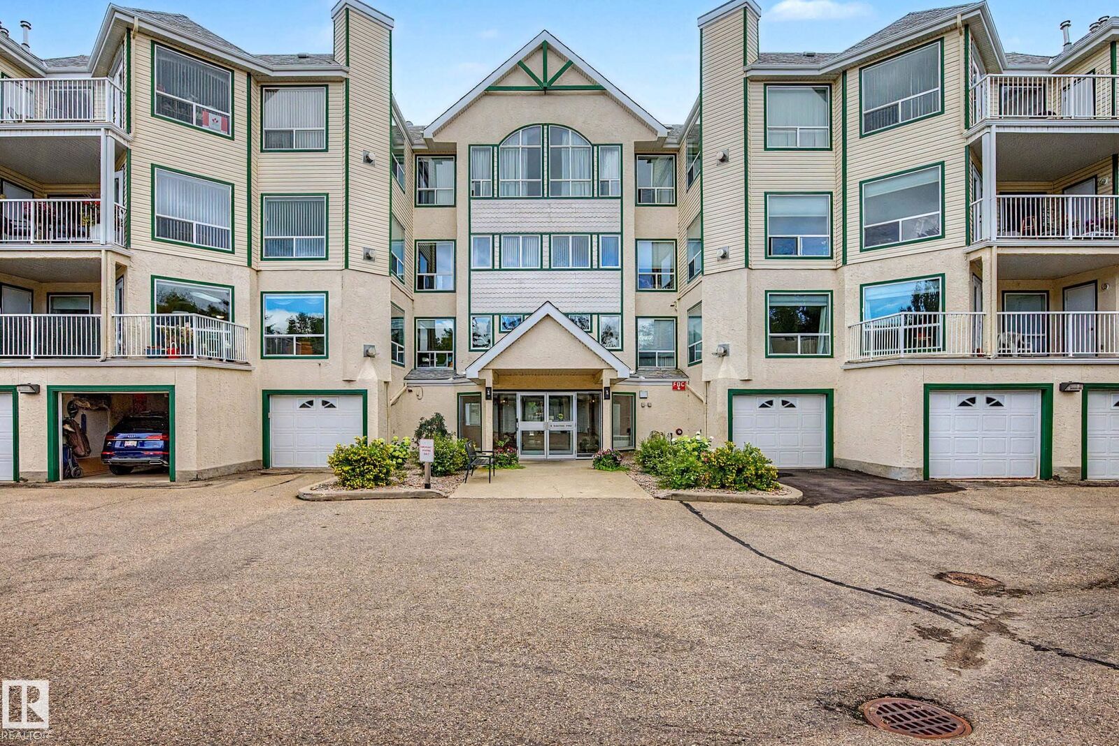Property Photo:  10 Ironwood 206  AB T8N 6W4 