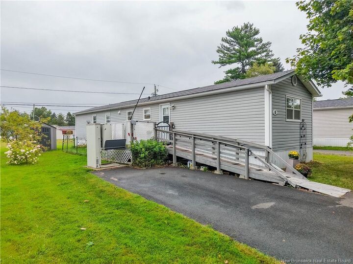 Photo de la propriété:  8 Wood Avenue  NB E3B 6V5 