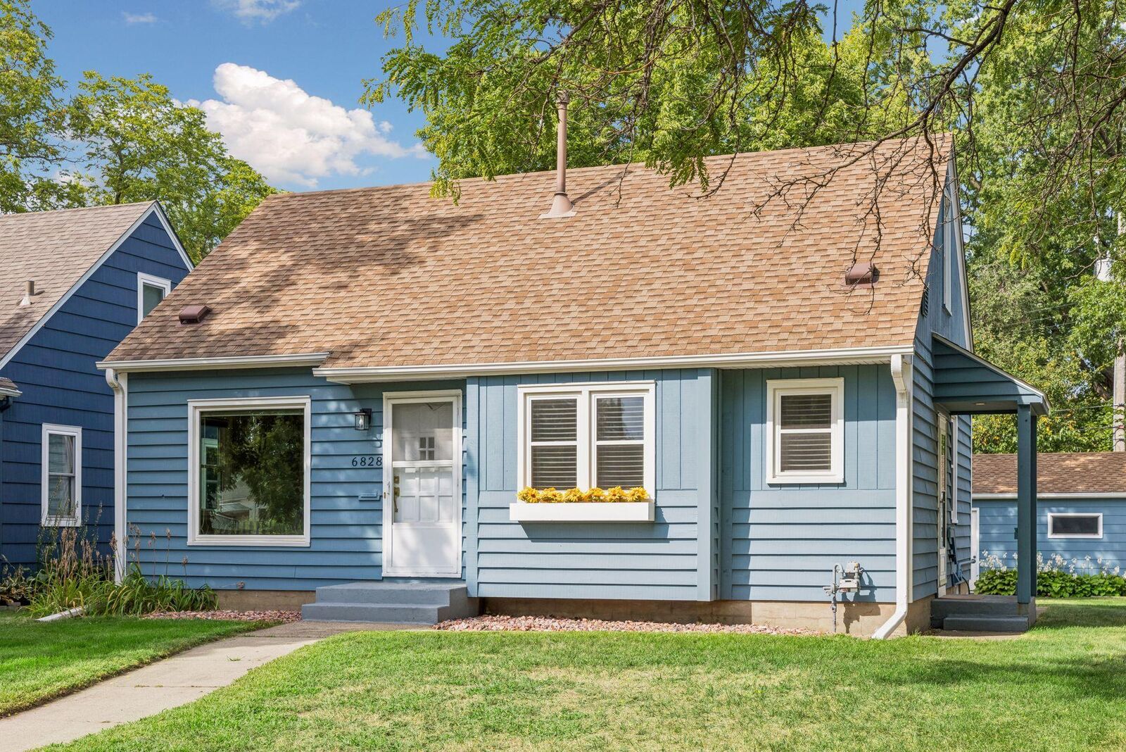 Property Photo:  6828 Grand Avenue S  MN 55423 