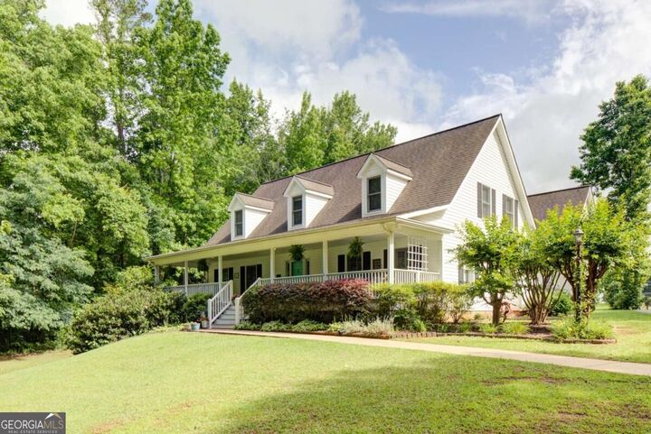 Property Photo:  103 Shady Ln  GA 30040 