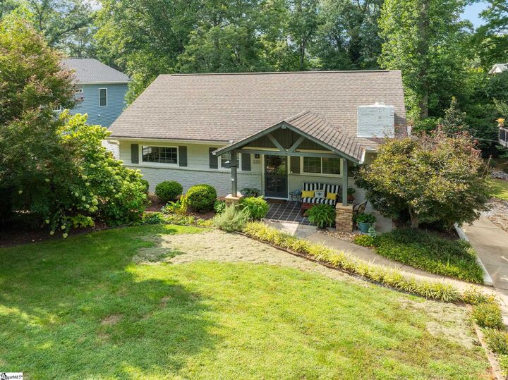 Property Photo: 220 Cammer Avenue SC 29605