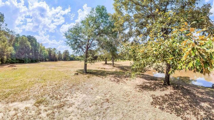 Property Photo: 587 Floyd Evans Road TX 75672