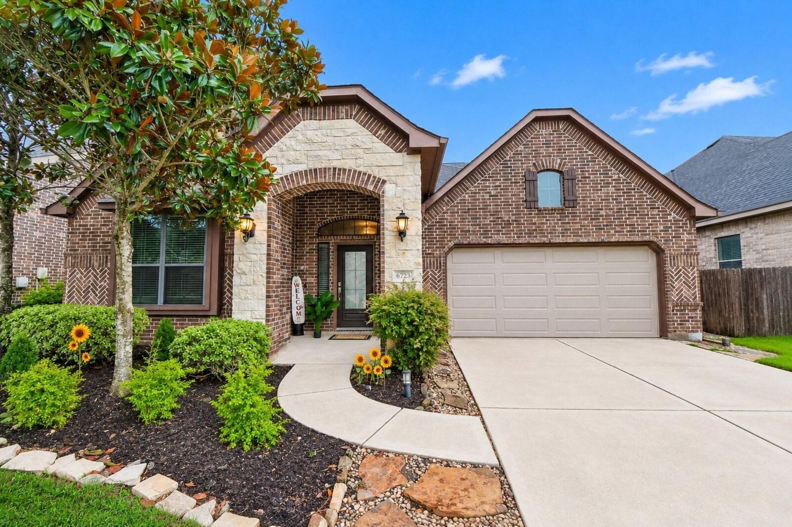 Property Photo:  6723 Sotoria Lane  TX 77479 