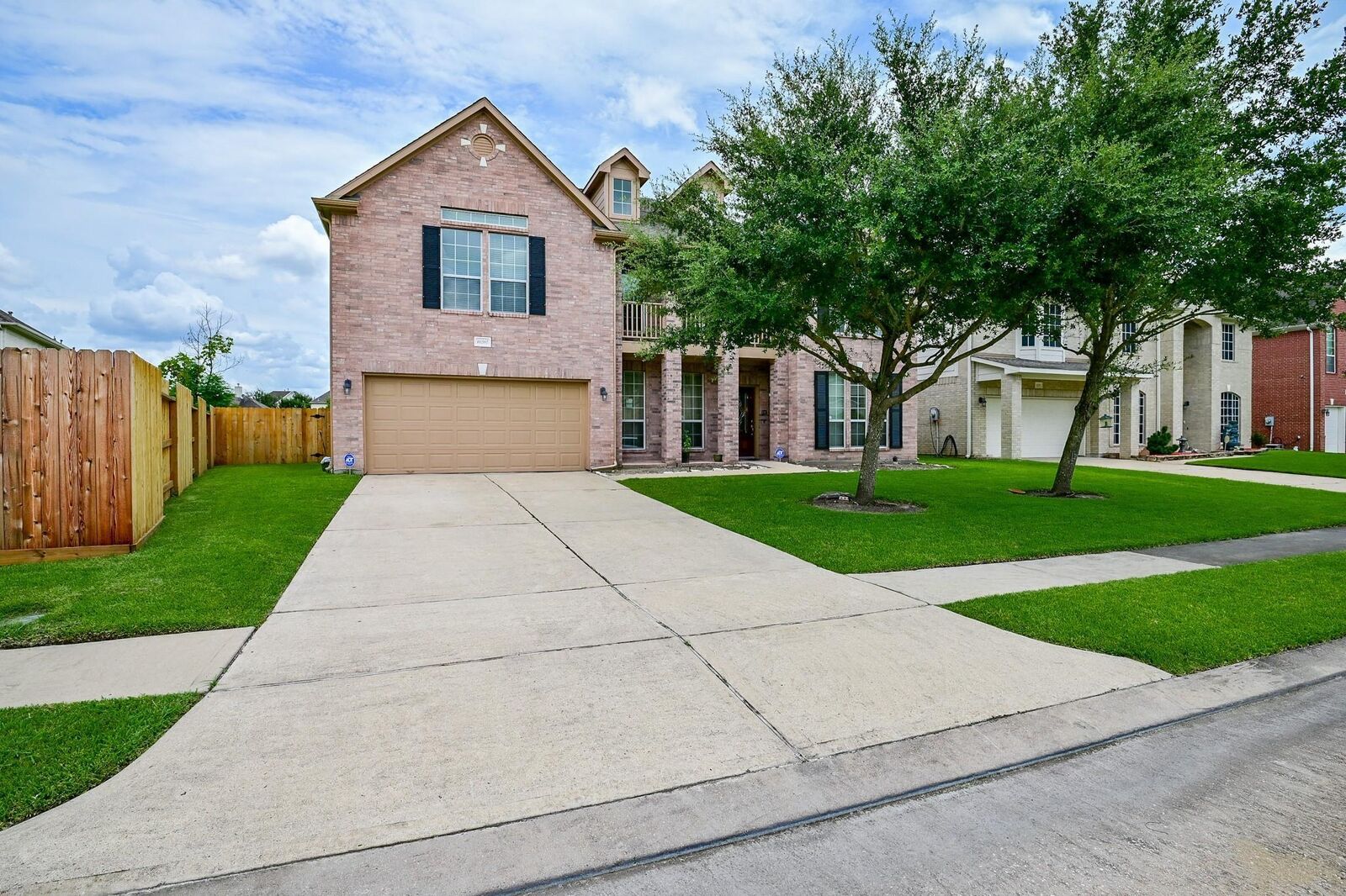 Property Photo:  11207 Burmese Lane  TX 77478 