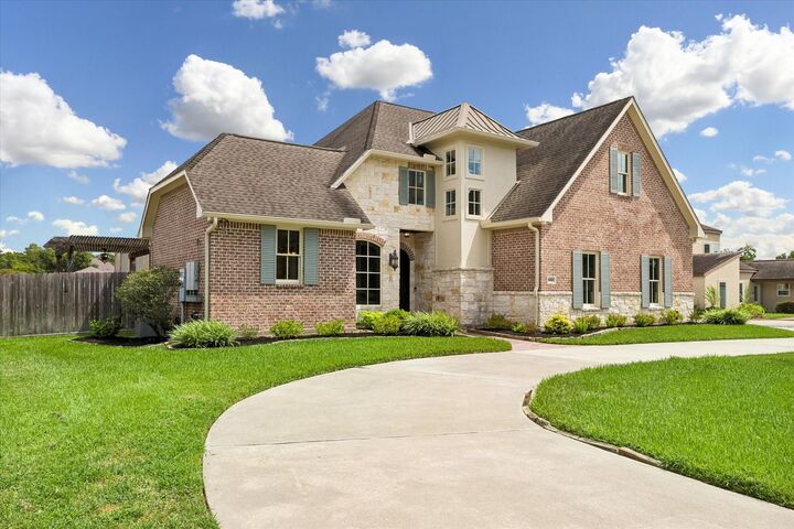 Property Photo: 2103 Airline Drive TX 77546