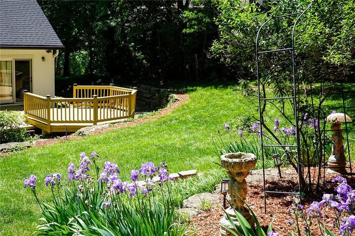 Property Photo: 8225 NW Weatherby Drive MO 64152