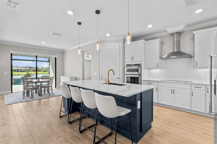 Property Photo:  5755 Bluestar Court  FL 34211 