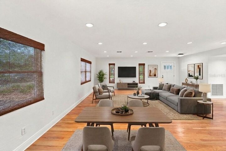 Property Photo: 729 Tam O Shanter Drive FL 32803