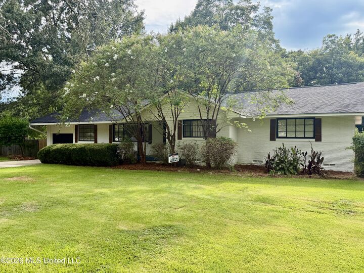 Property Photo:  104 Sunset Drive  MS 39056 