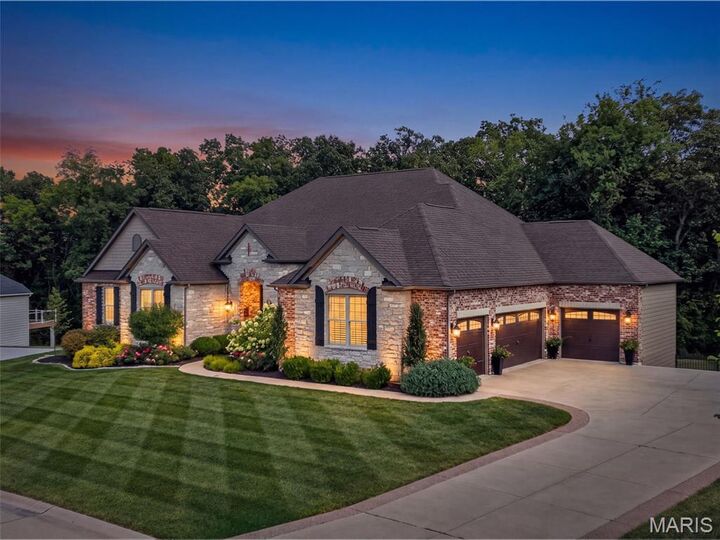 Property Photo:  106 Westleigh Manor Drive  MO 63385 