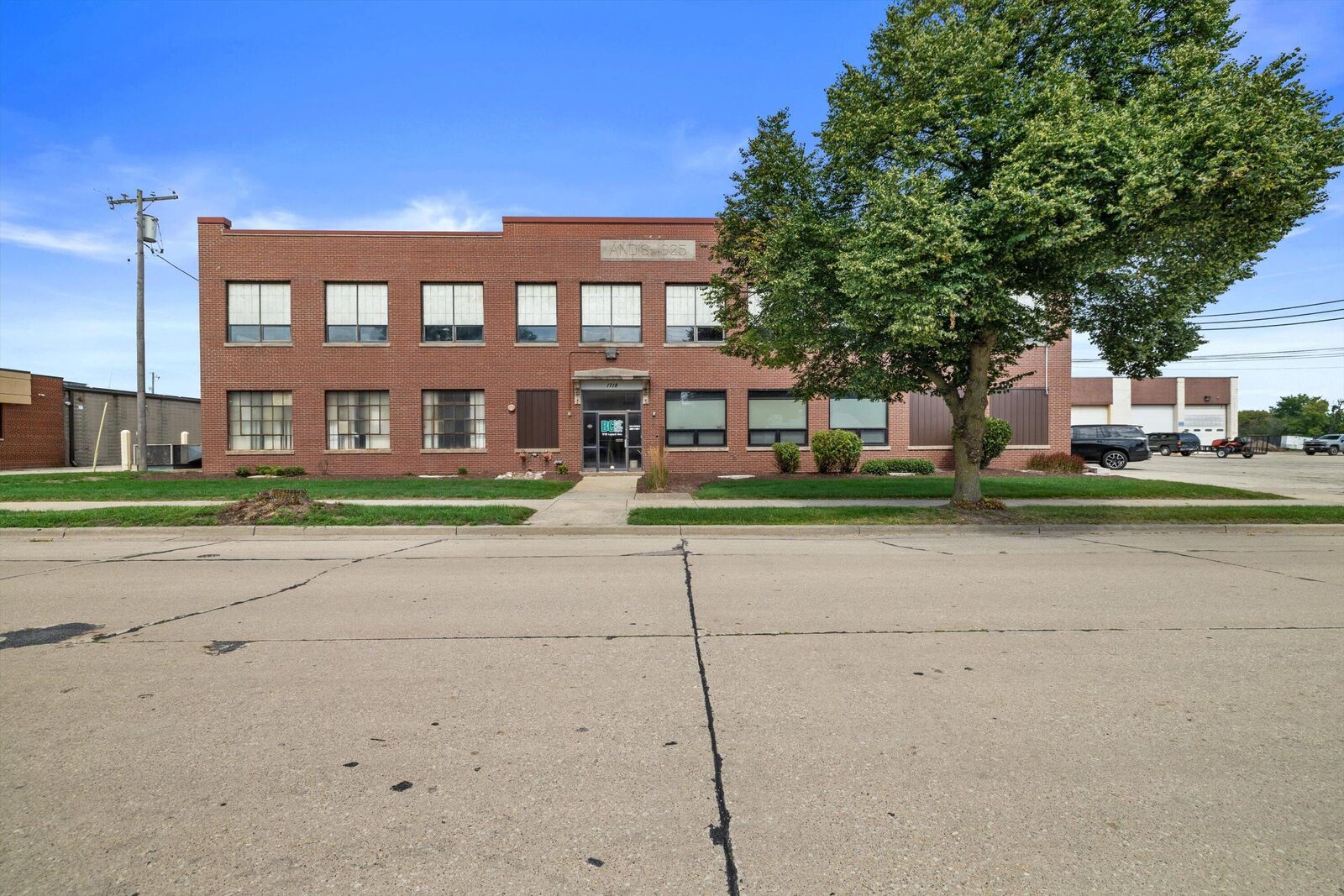 Property Photo:  1718 Layard Ave  WI 53404 