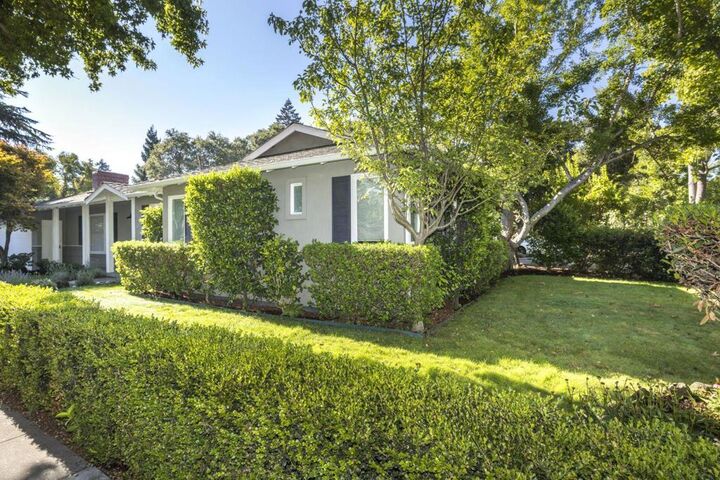 Property Photo:  115 Walnut Street  CA 94025 