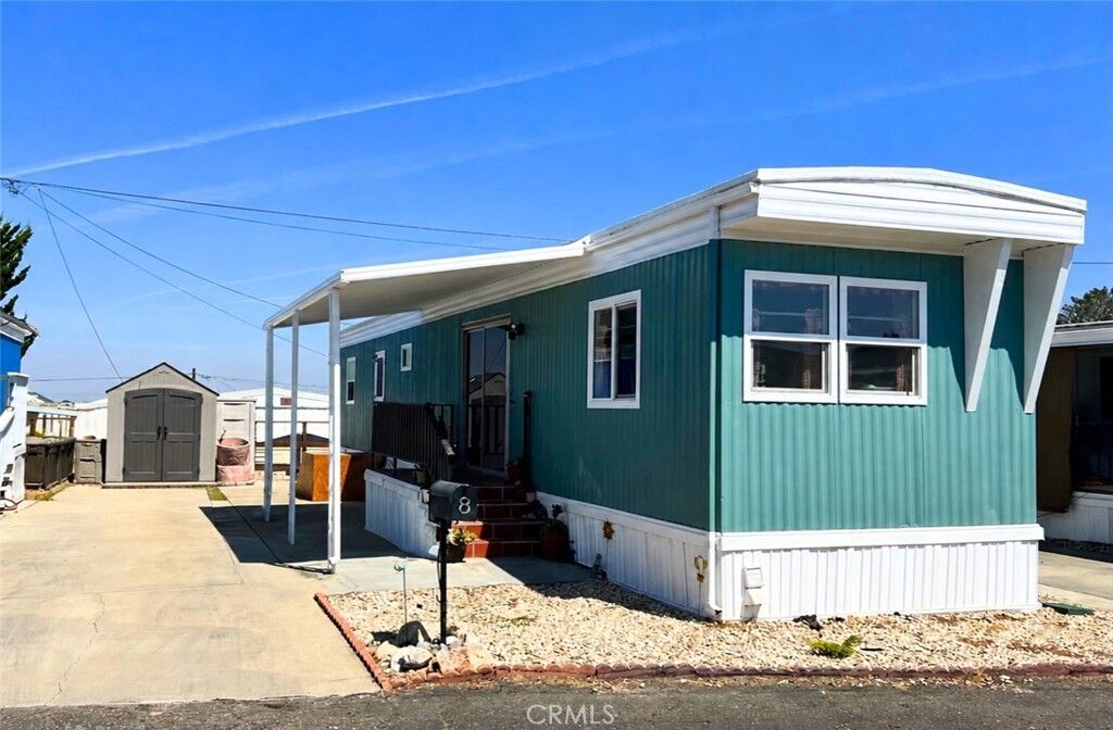 Property Photo:  1600 E Clark 8  CA 93455 