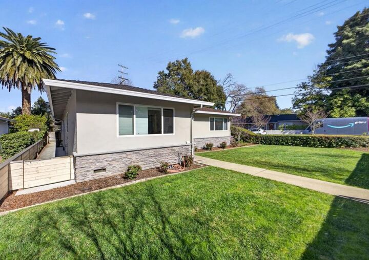 Property Photo:  295 Bay Road  CA 94025 