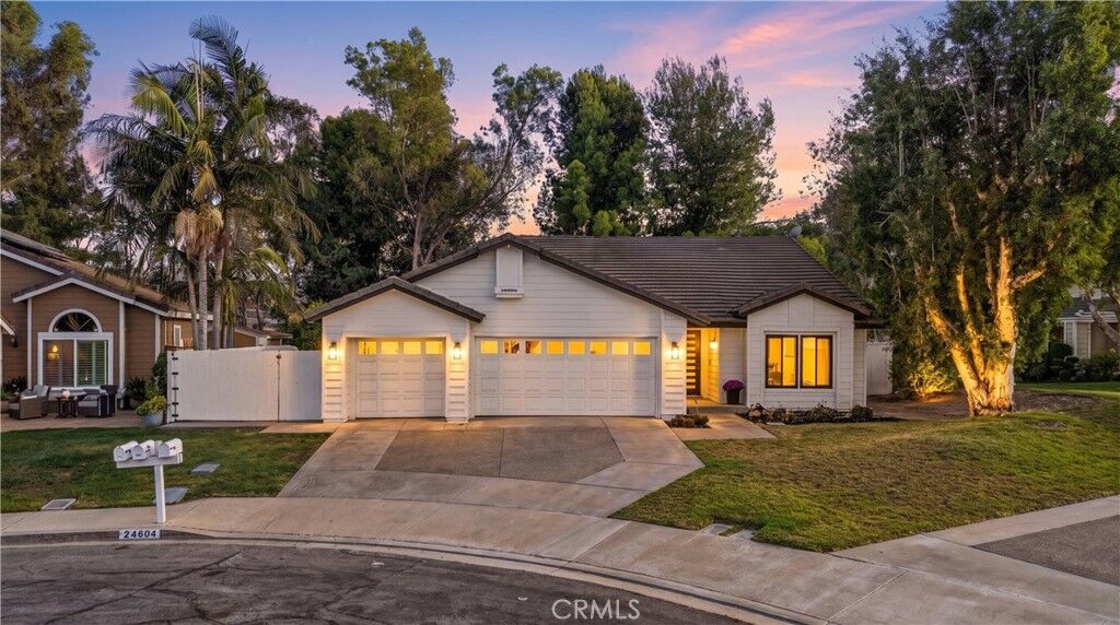 Property Photo:  24604 Via Vallarta  CA 92887 