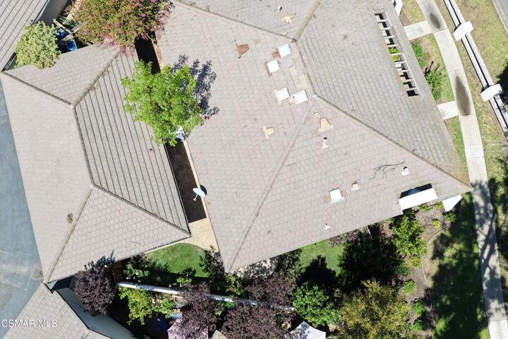 Property Photo:  1124 Bright Glen Circle  CA 91361 