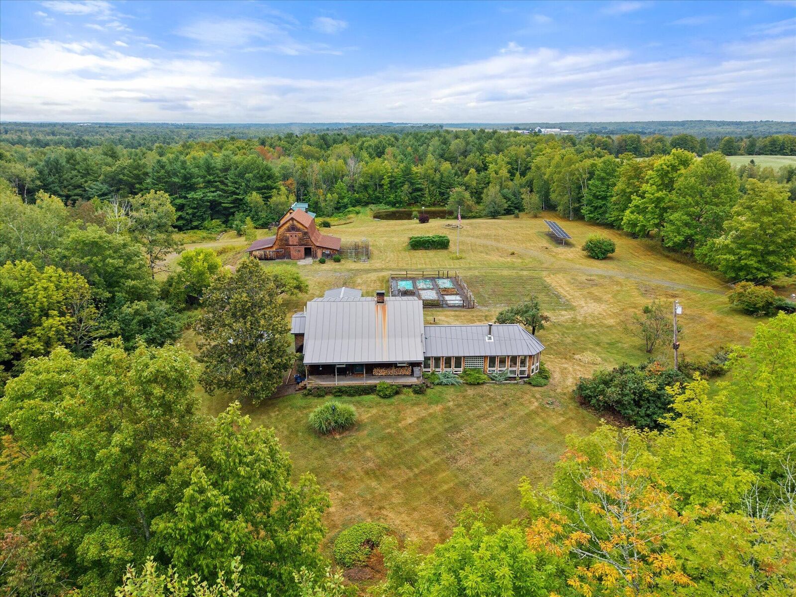Property Photo:  137 Avenue Road Extension  ME 04435 