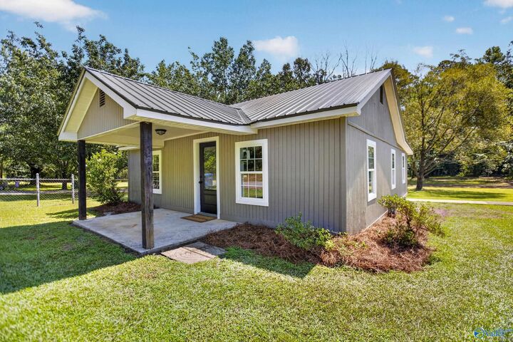 Property Photo: 1080 Clanton Street SW AL 35954