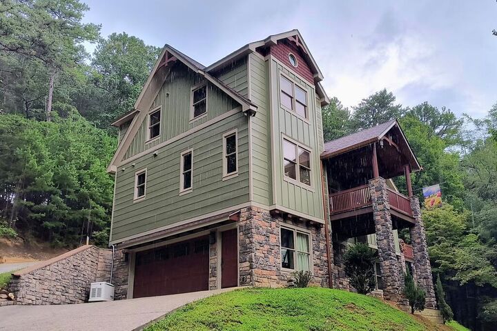 Property Photo:  381 Laurel Ridge Lane  GA 30536 
