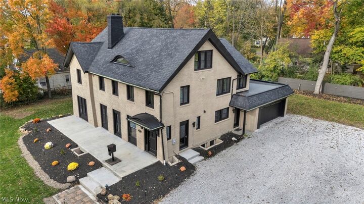 Property Photo:  1555 W Market Street  OH 44313 