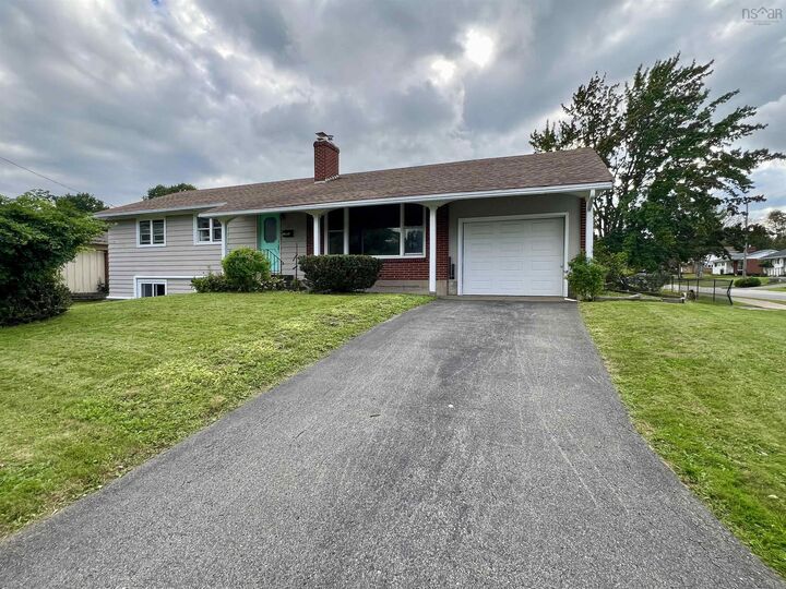 Property Photo: 48 Chelsea Court NS B2H 1V4