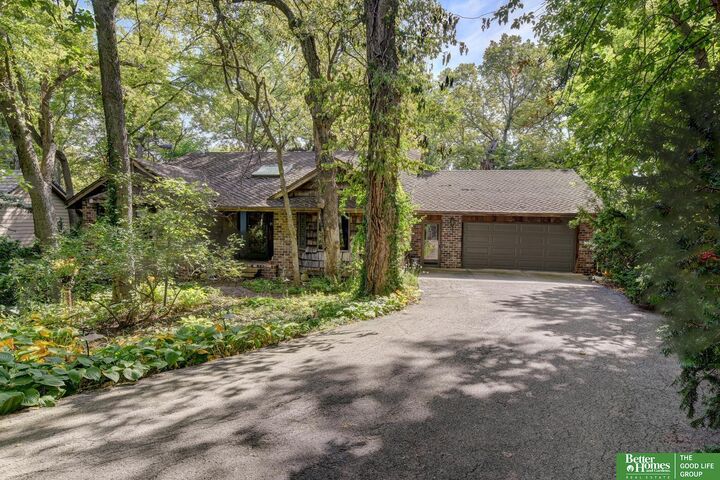 Property Photo: 2659 S 96 Circle NE 68124