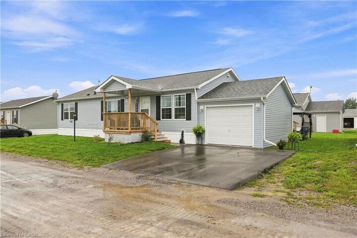 Property Photo:  27 Hickory Hollow  ON N0A 1P0 