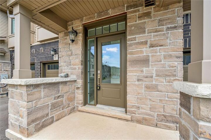 Property Photo:  100 Hollywood Court 57  ON N1R 0C5 