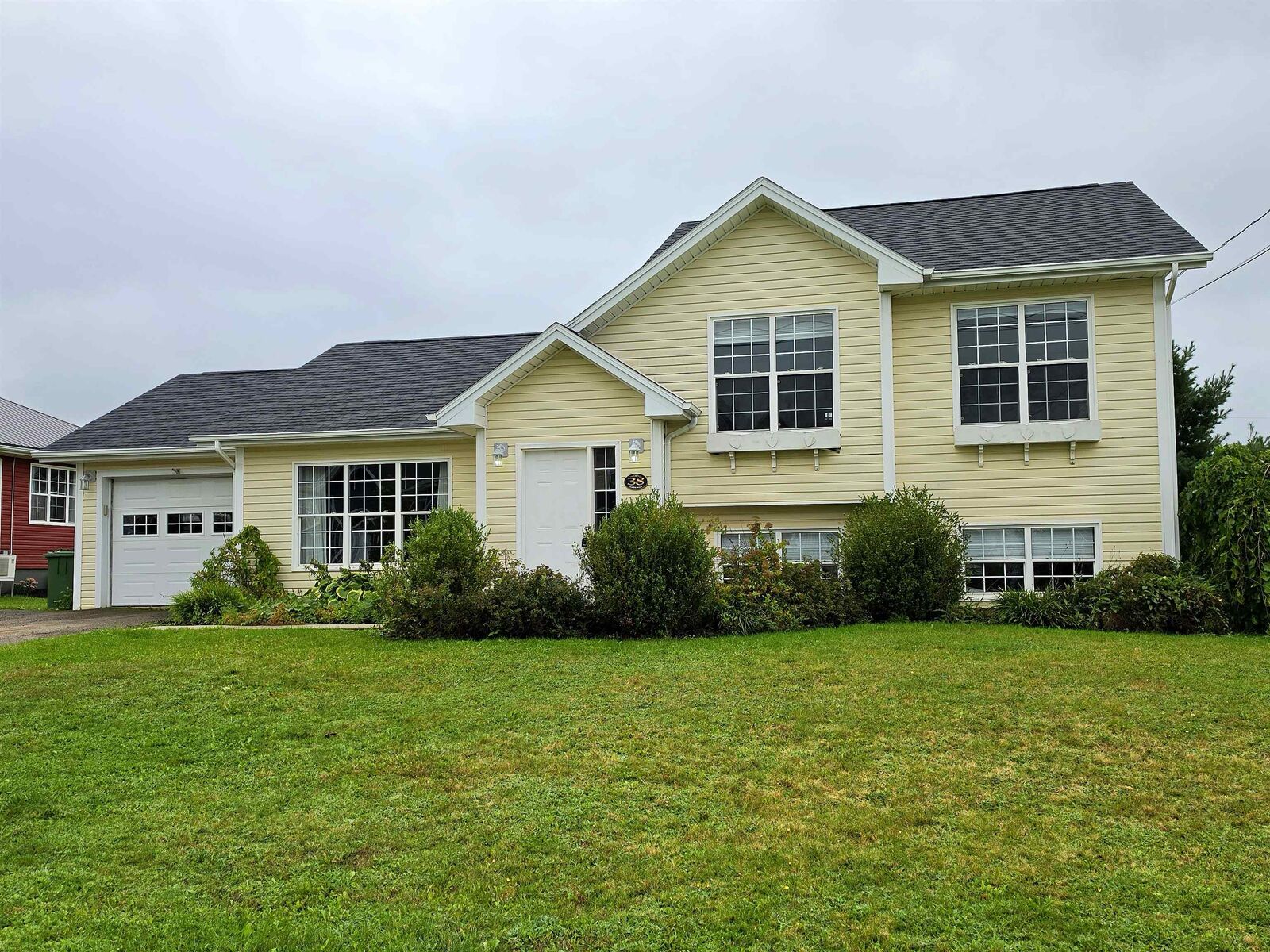 Property Photo: 38 Sandlewood Street PE C1E 0A6