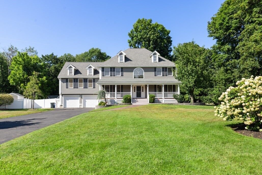 Property Photo: 5 Green Meadow Dr MA 01940
