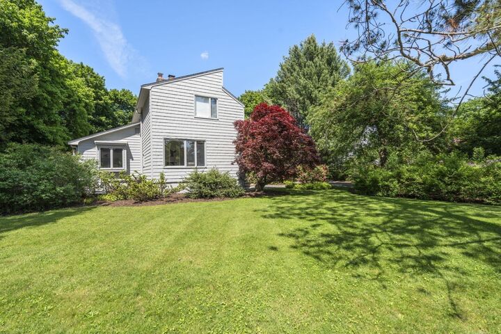 Property Photo: 287 Glen Rd MA 02493