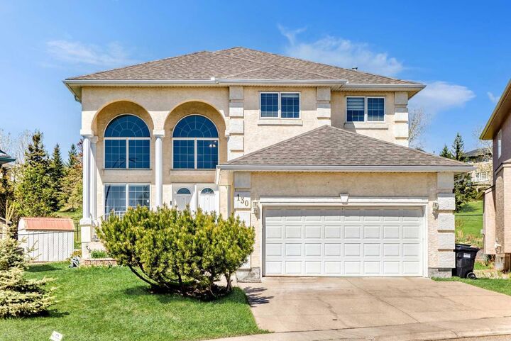 Property Photo:  130 Panorama Hills View NW  AB T3K 5B8 