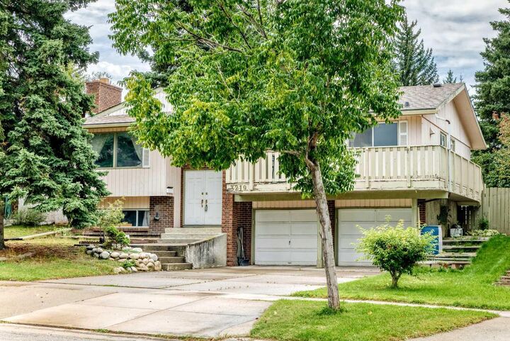 Photo de la propriété:  3219 Palliser Drive SW  AB T2V 1S2 