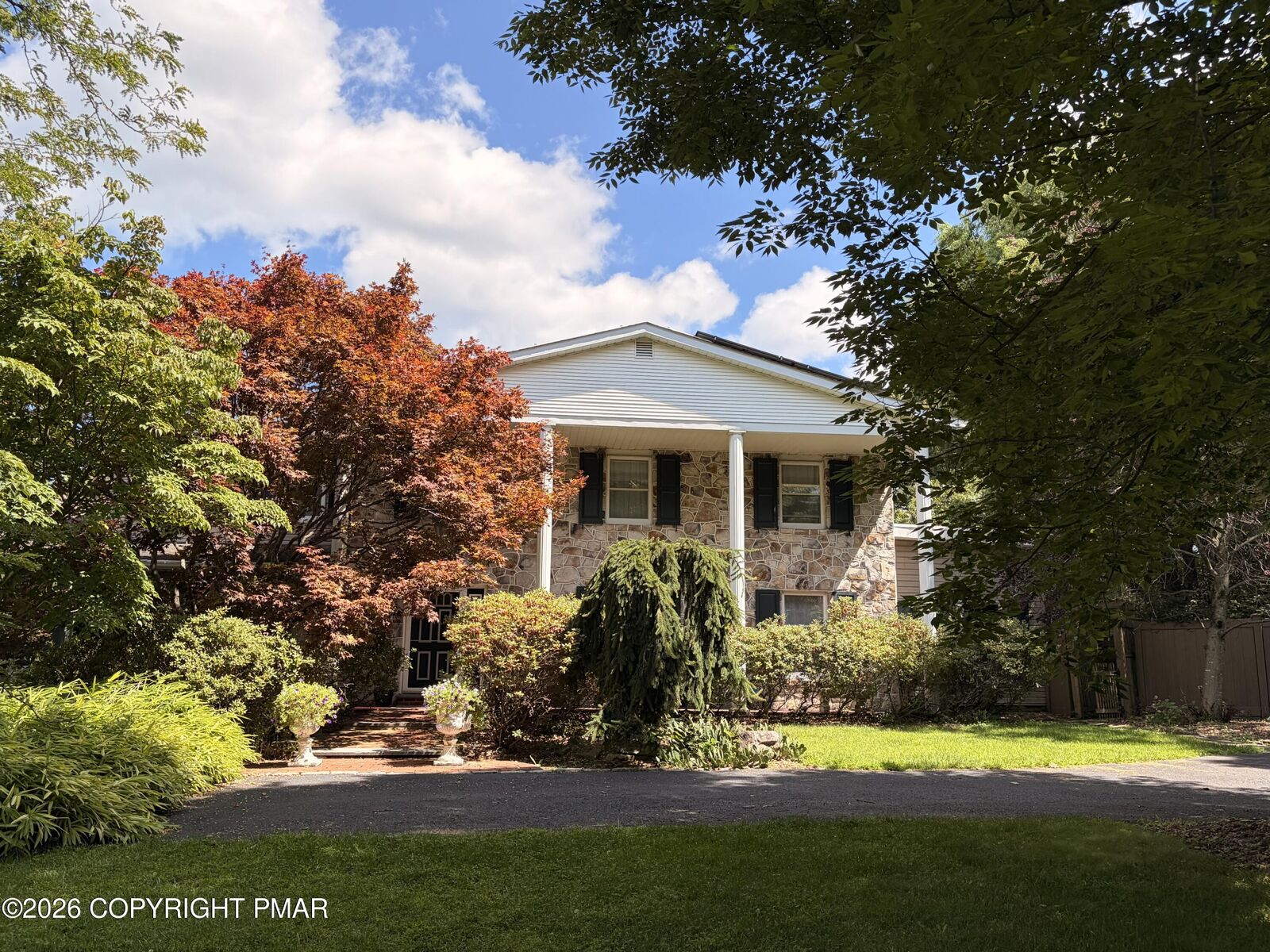 Property Photo:  164 Chestnut Oak Drive  PA 18372 
