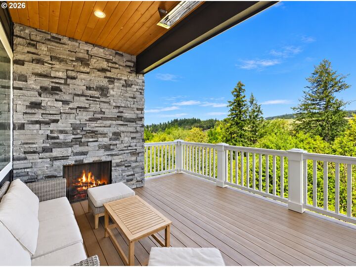 Property Photo: 16059 NW Gooderham St OR 97229