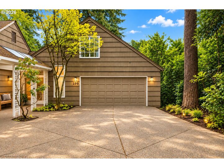 Property Photo:  199 Pine Valley Rd  OR 97034 
