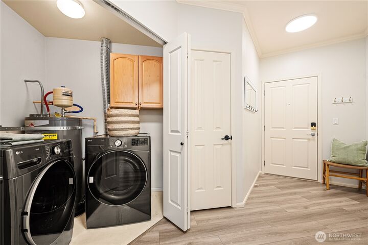 Property Photo:  2220  132nd Avenue SE A316  WA 98005 