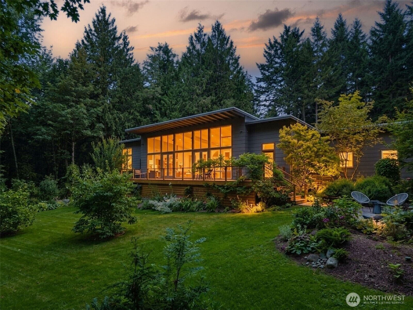 Property Photo:  13123  Phelps Road NE  WA 98110 