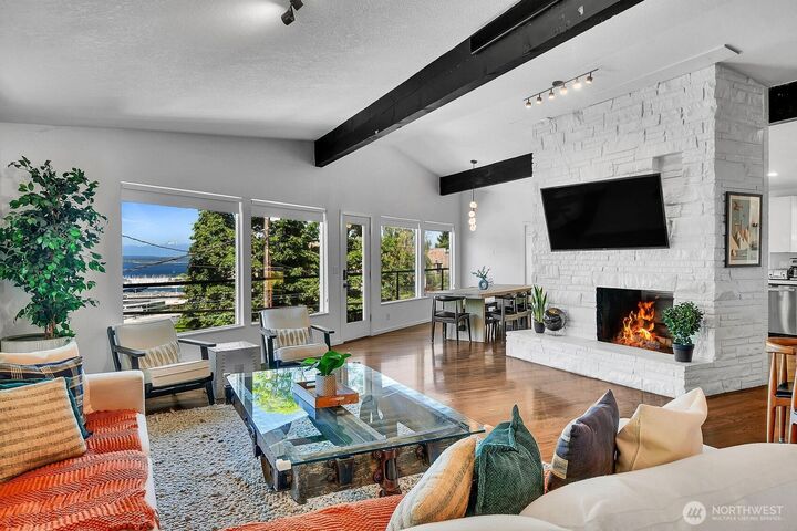 Property Photo: 1115 8th Avenue W WA 98119