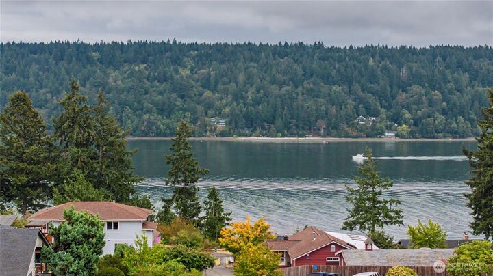 Property Photo:  7067  Navajo Trail NE  WA 98311 