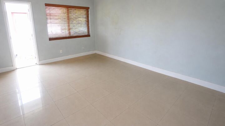 Property Photo:  2631 SW 13th Avenue 2  FL 33315 