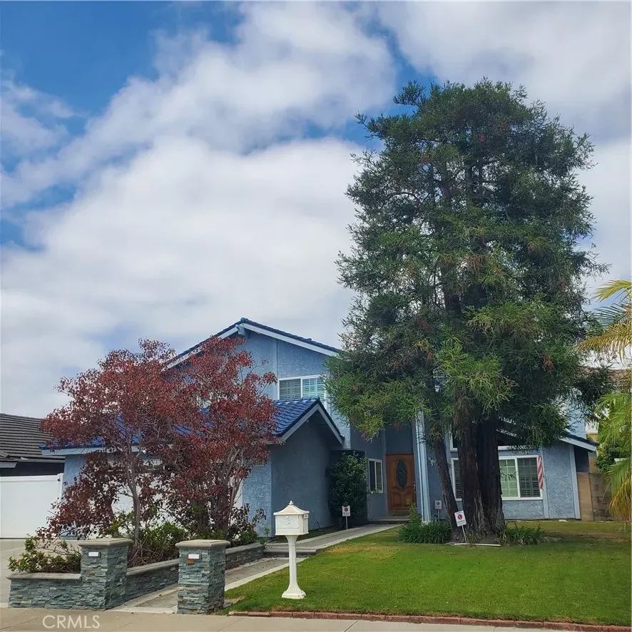 Property Photo:  17455 Winemast Street  CA 92708 