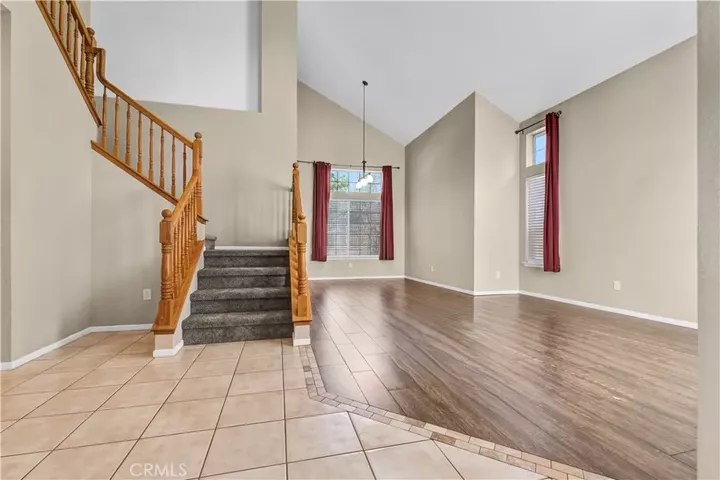 Property Photo:  43156 Corte Almonte  CA 92592 