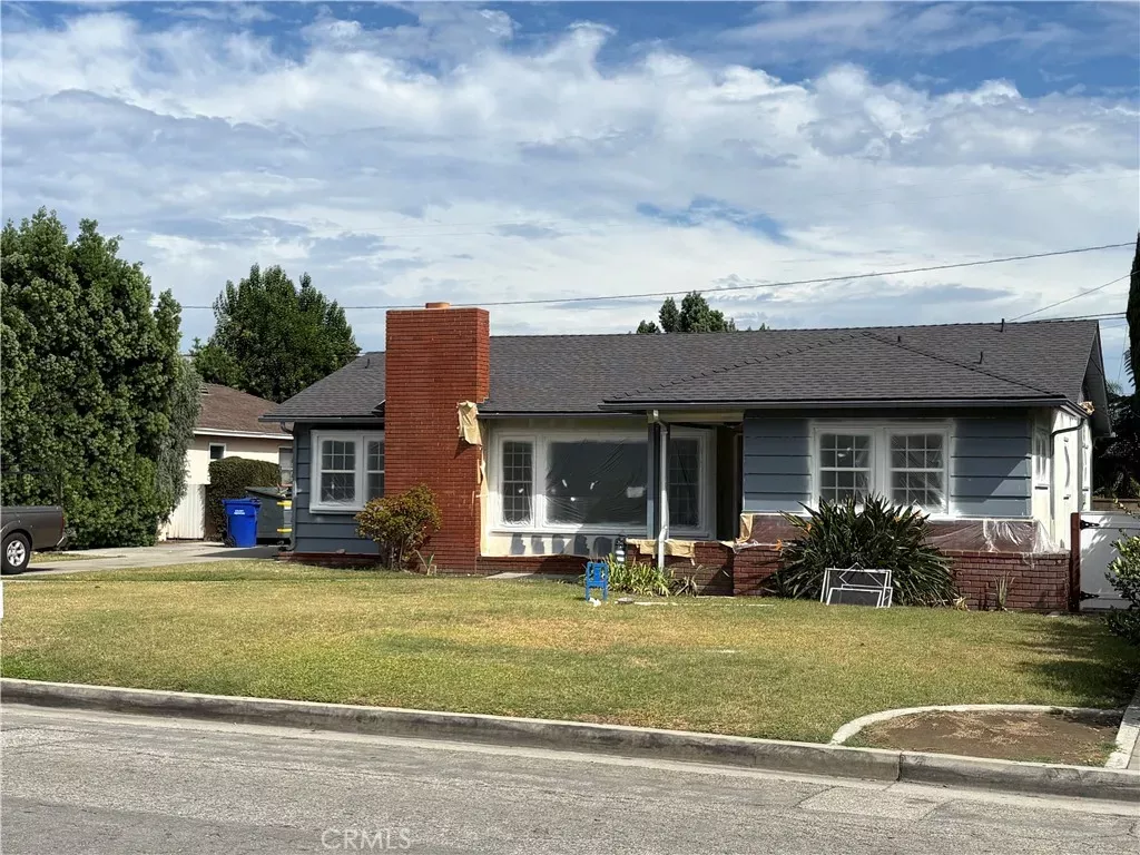 Property Photo:  10310 Woodruff  CA 90241 