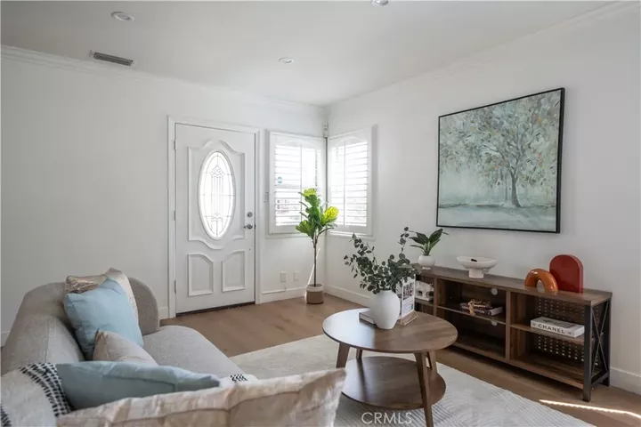 Property Photo:  372 E Floral  CA 91755 